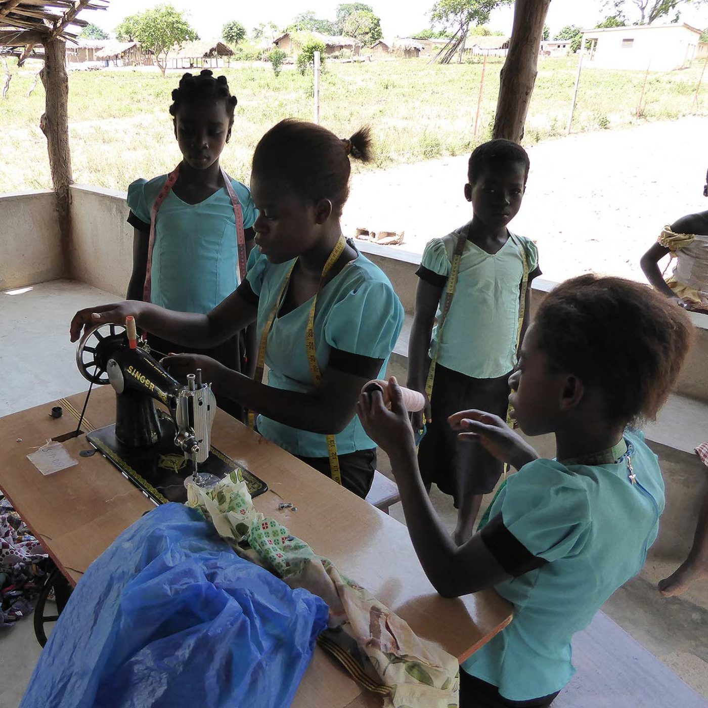 Berufliche Eingliederung junger Mädchen in Kaloukro