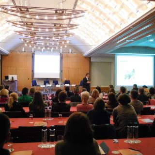 Konferenz: Frauen im Kampf gegen die Beschneidung