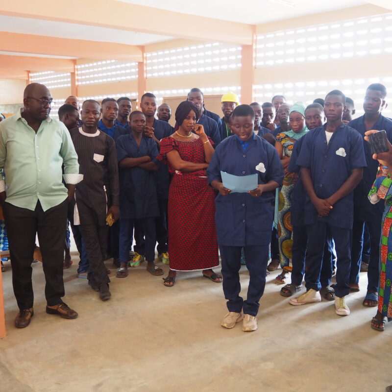 Start der Ausbildung Elektrizität im Bauwesen in Doumè (Benin)