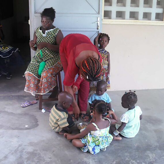 Professional integration of young women from Kaloukro (gallery)