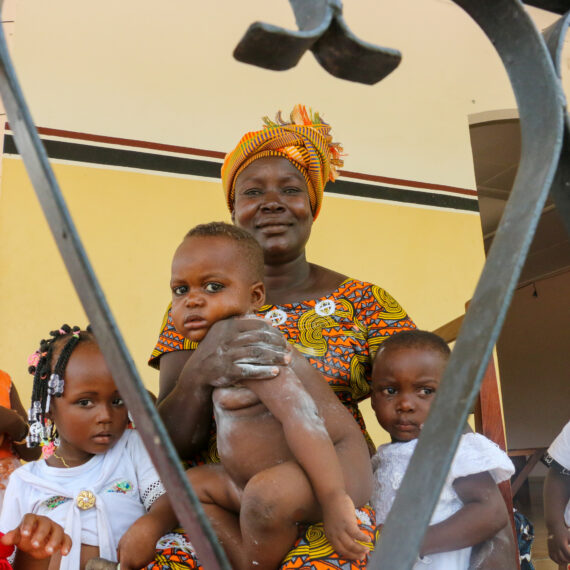 Professional integration of young women from Kaloukro (gallery)