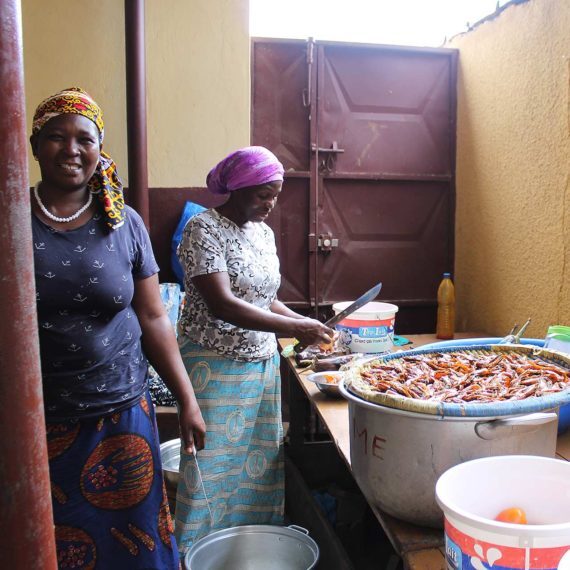 Care for street children in Bouaké (gallery)