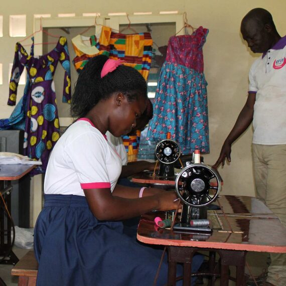 Professional integration of young women from Kaloukro (gallery)